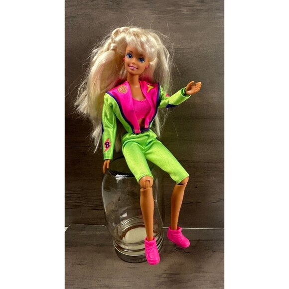 1993 Bicycling Barbie Set Vintage Neon Athletic Bike Mattel - READ - Picture 8 of 8